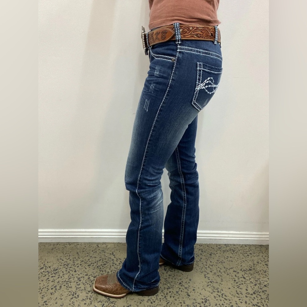 Cowgirl Tuff DFMI Cream NWOT embroidered bootcut fit jeans W30 L33